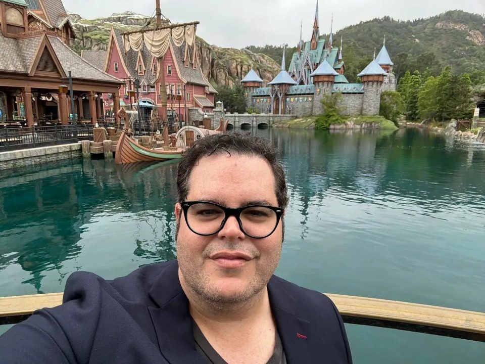 josh gad world of frozen