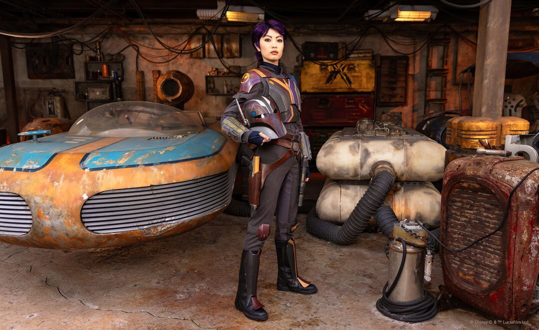 sabine wren disneyland galaxy's edge