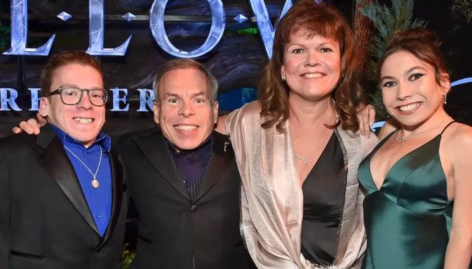 warwick davis épouse