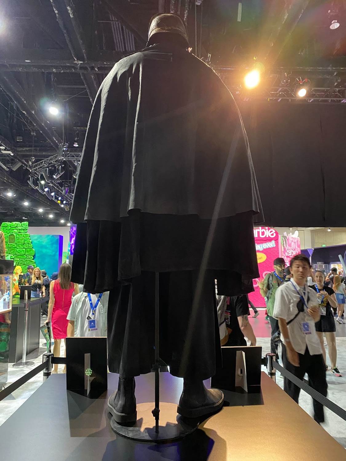 costumes acolyte