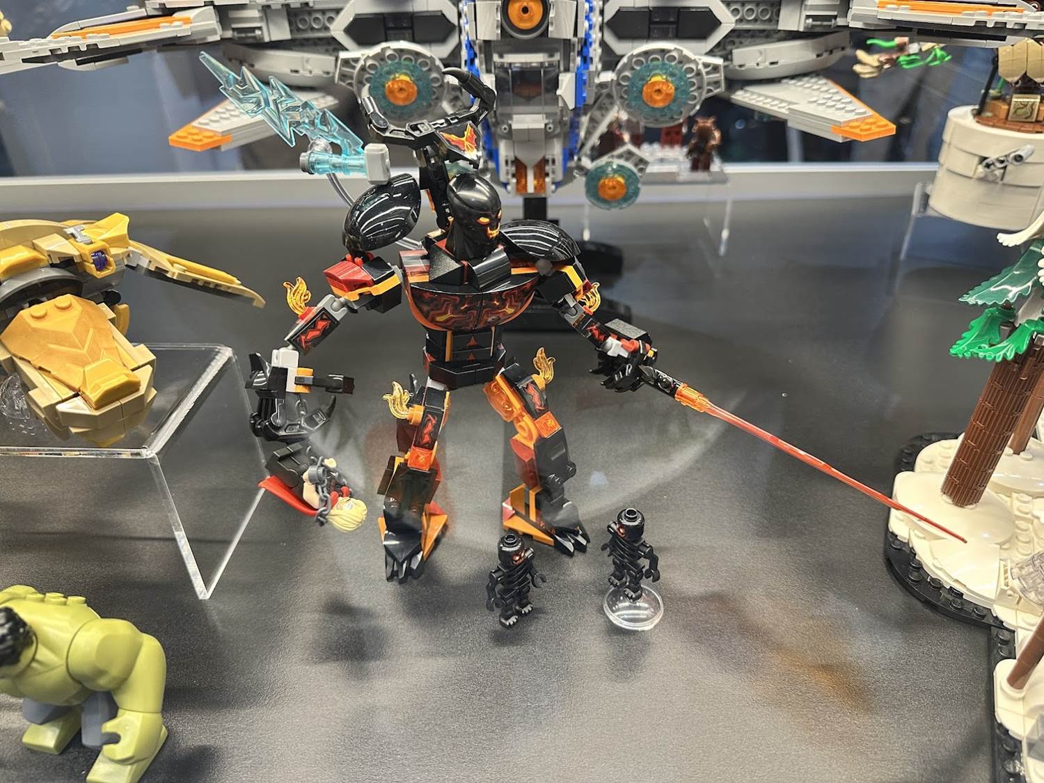lego comic con 2024