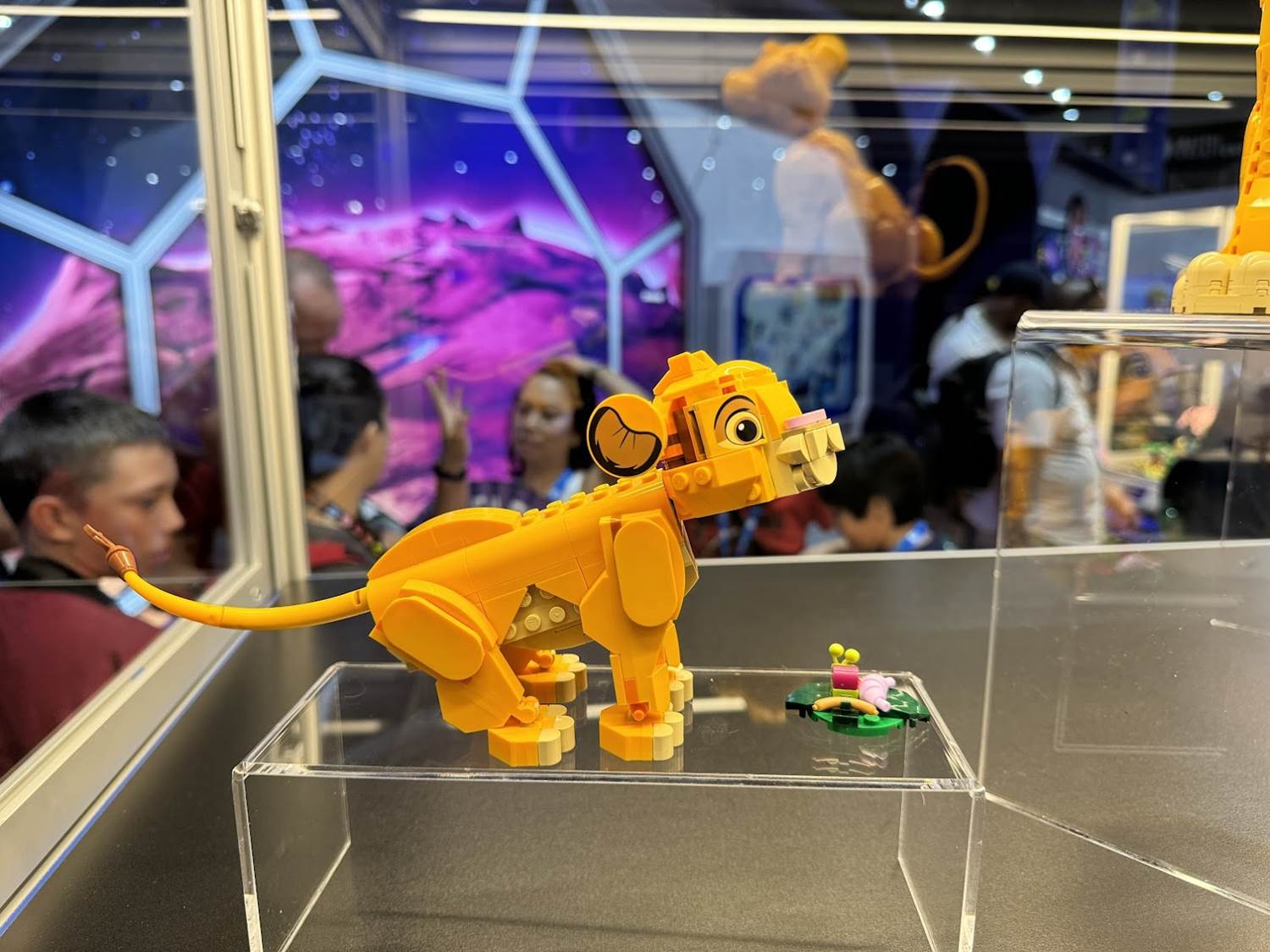 lego comic con 2024