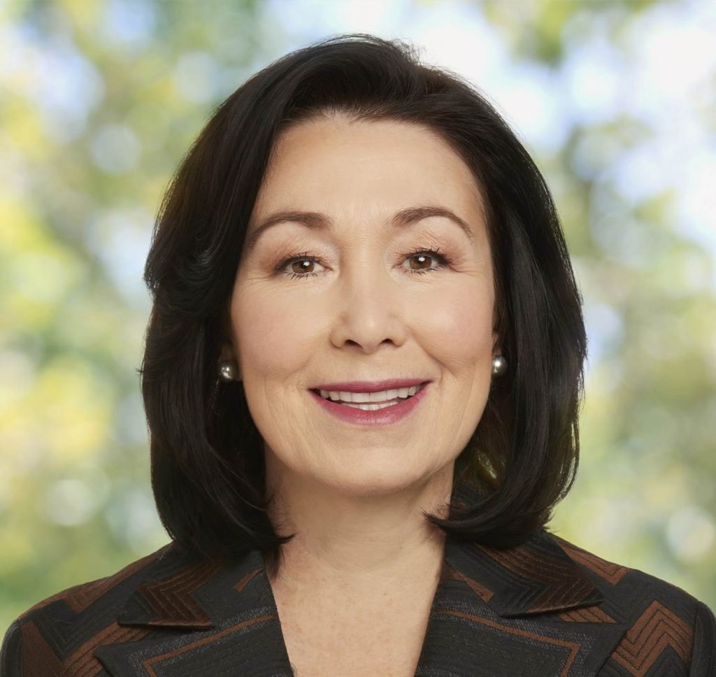 Safra Catz quitte le conseil d'administration de Disney | Disneyphile