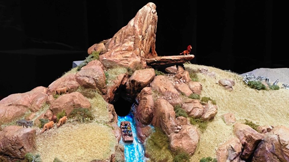 maquette pride lands