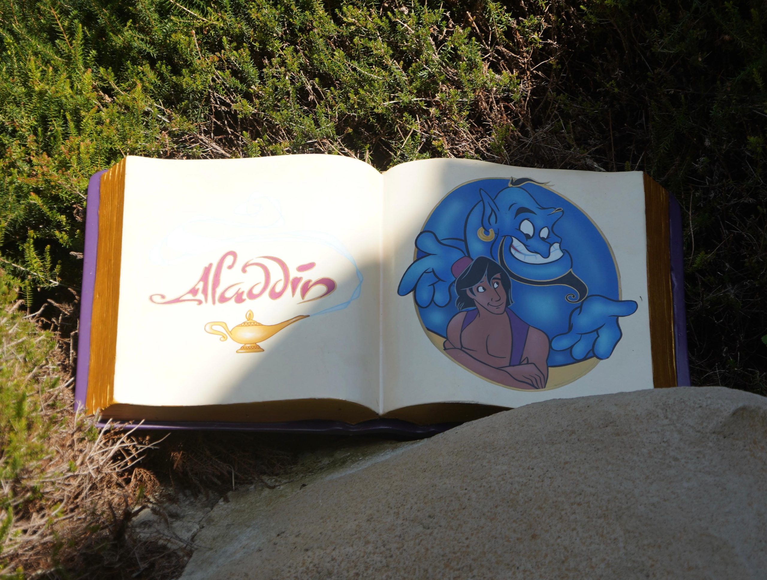 scènes pays contes disneyland