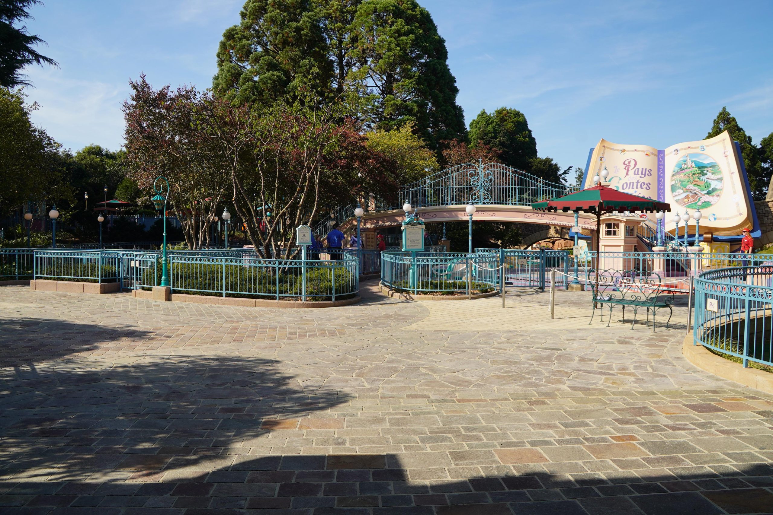 scènes pays contes disneyland