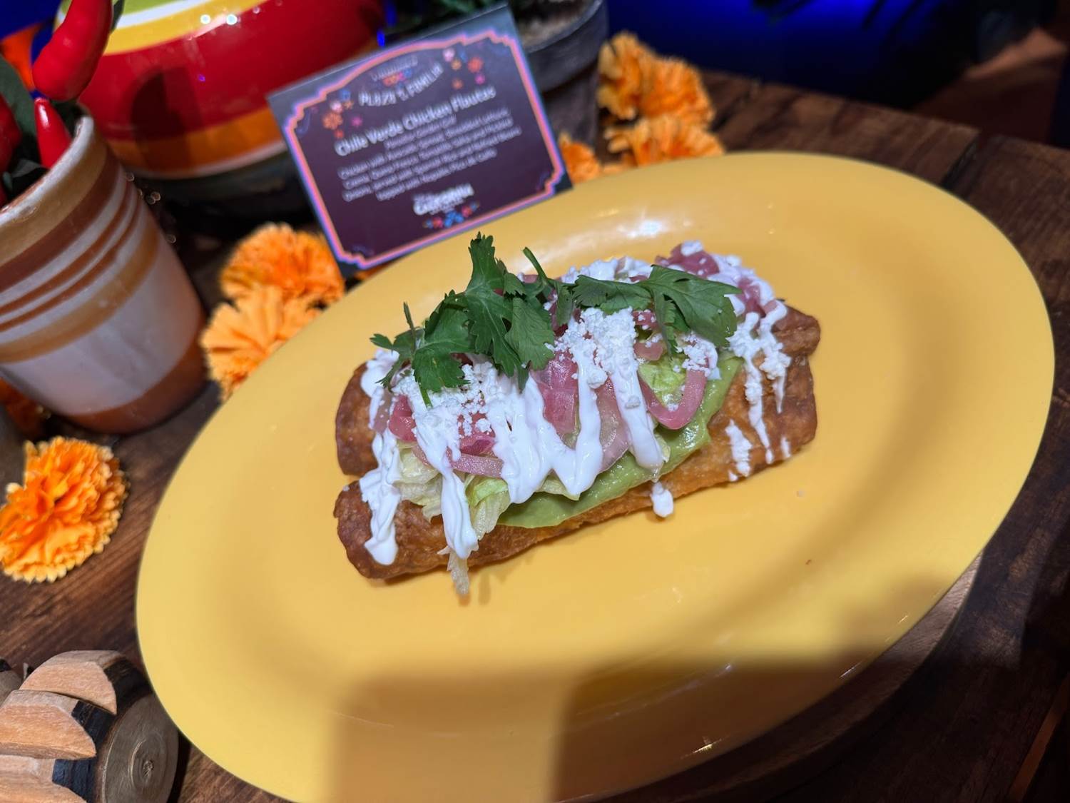 plaza de la familia 2024 disneyland resort food merchandise 01