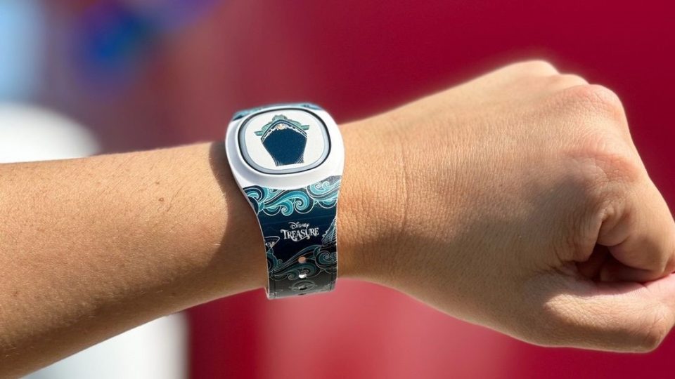 disneyband+ disney treasure 01