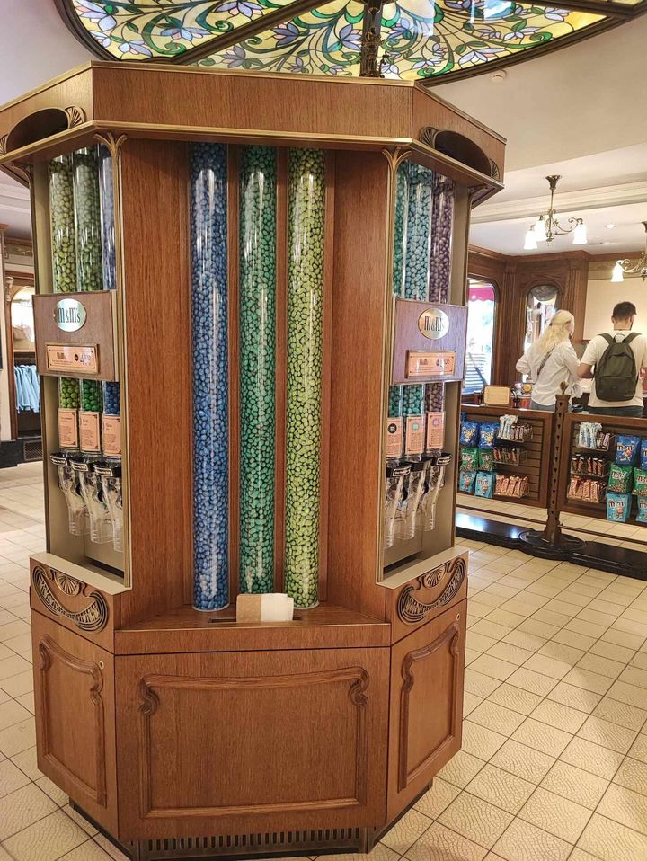 m&m's chez marianne parc walt disney studios 01
