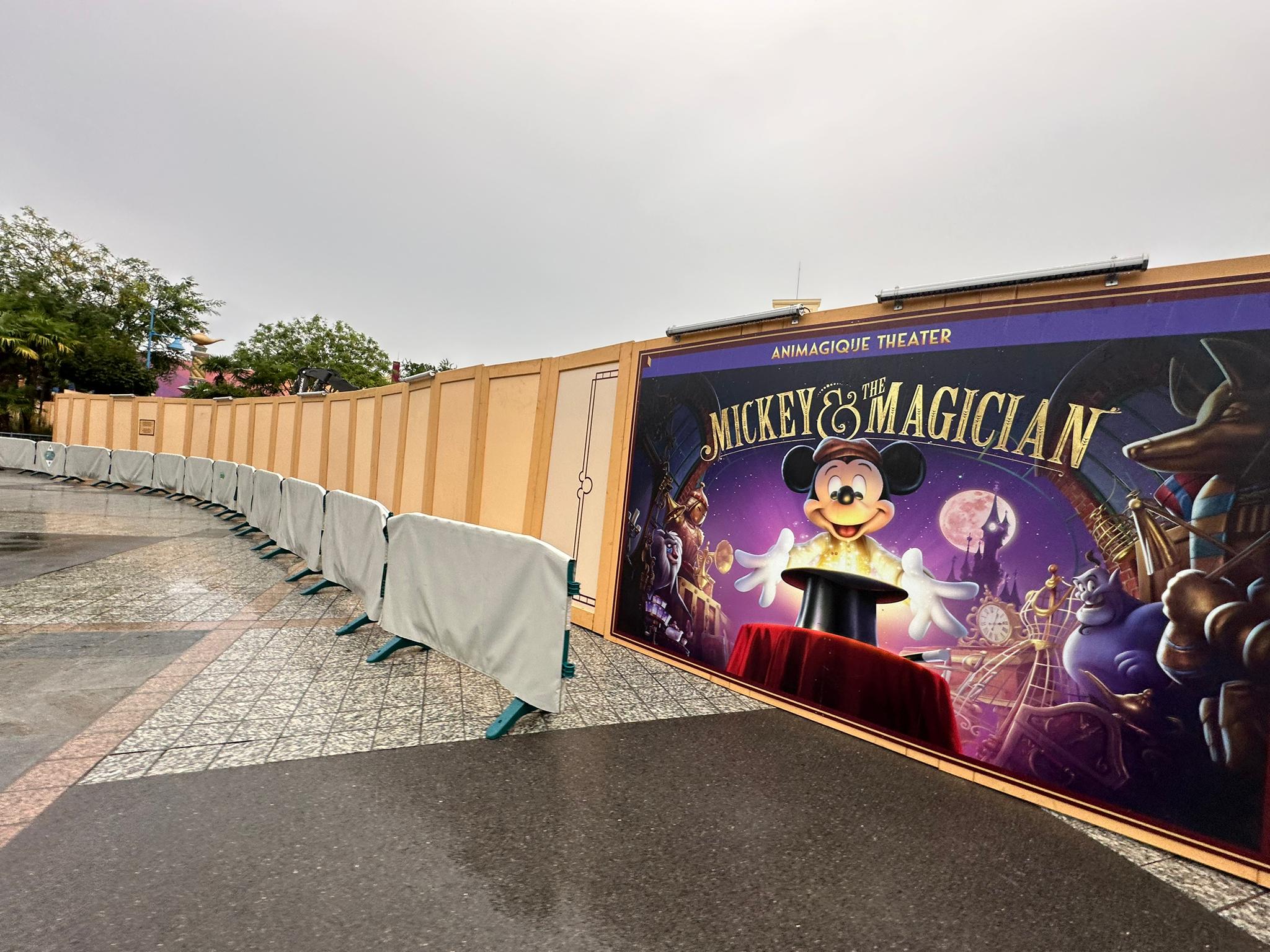 world premiere plaza tapis