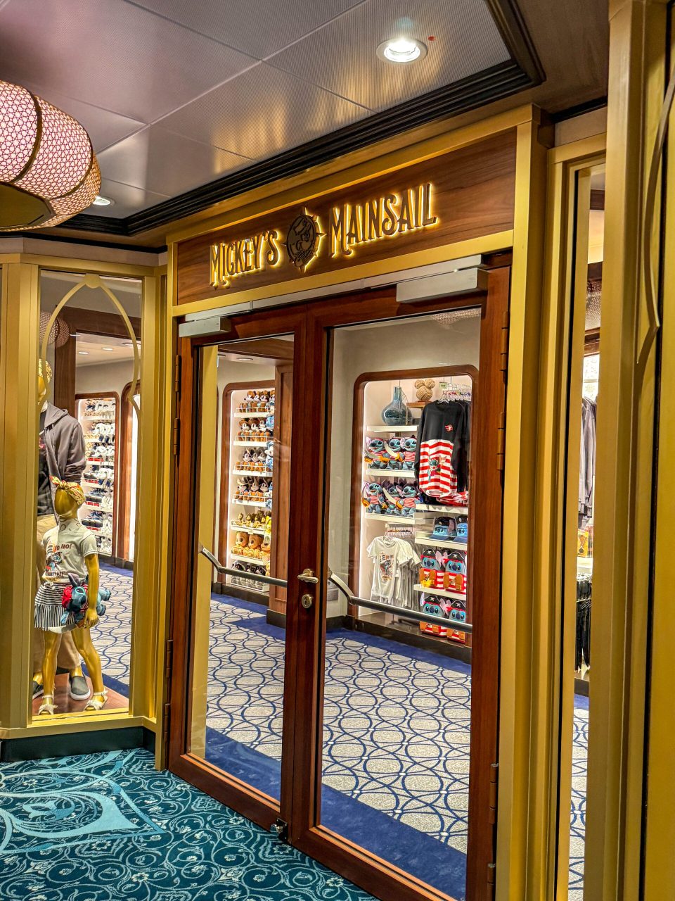 Mickey's Mainsail