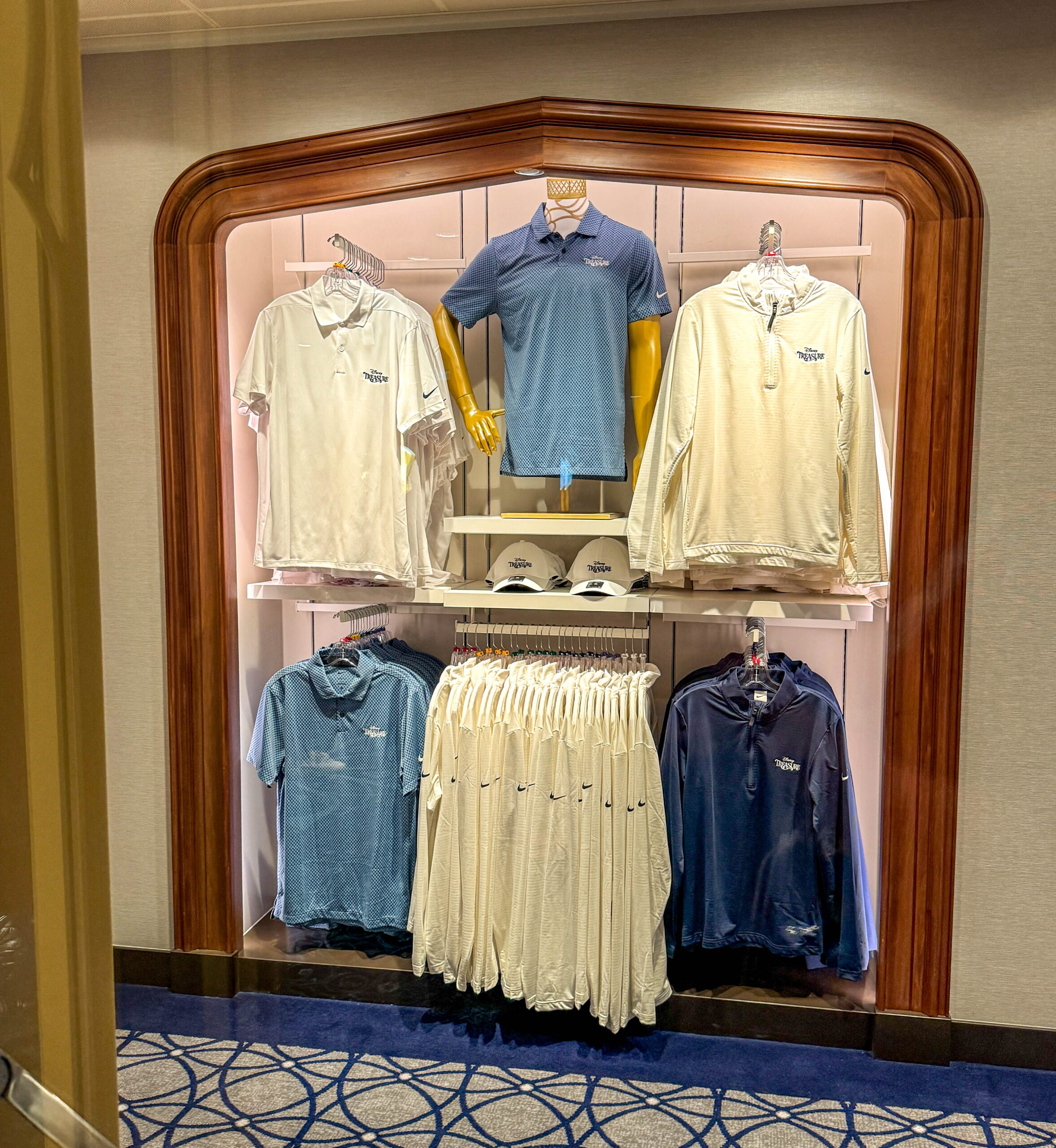 Mickey's Mainsail