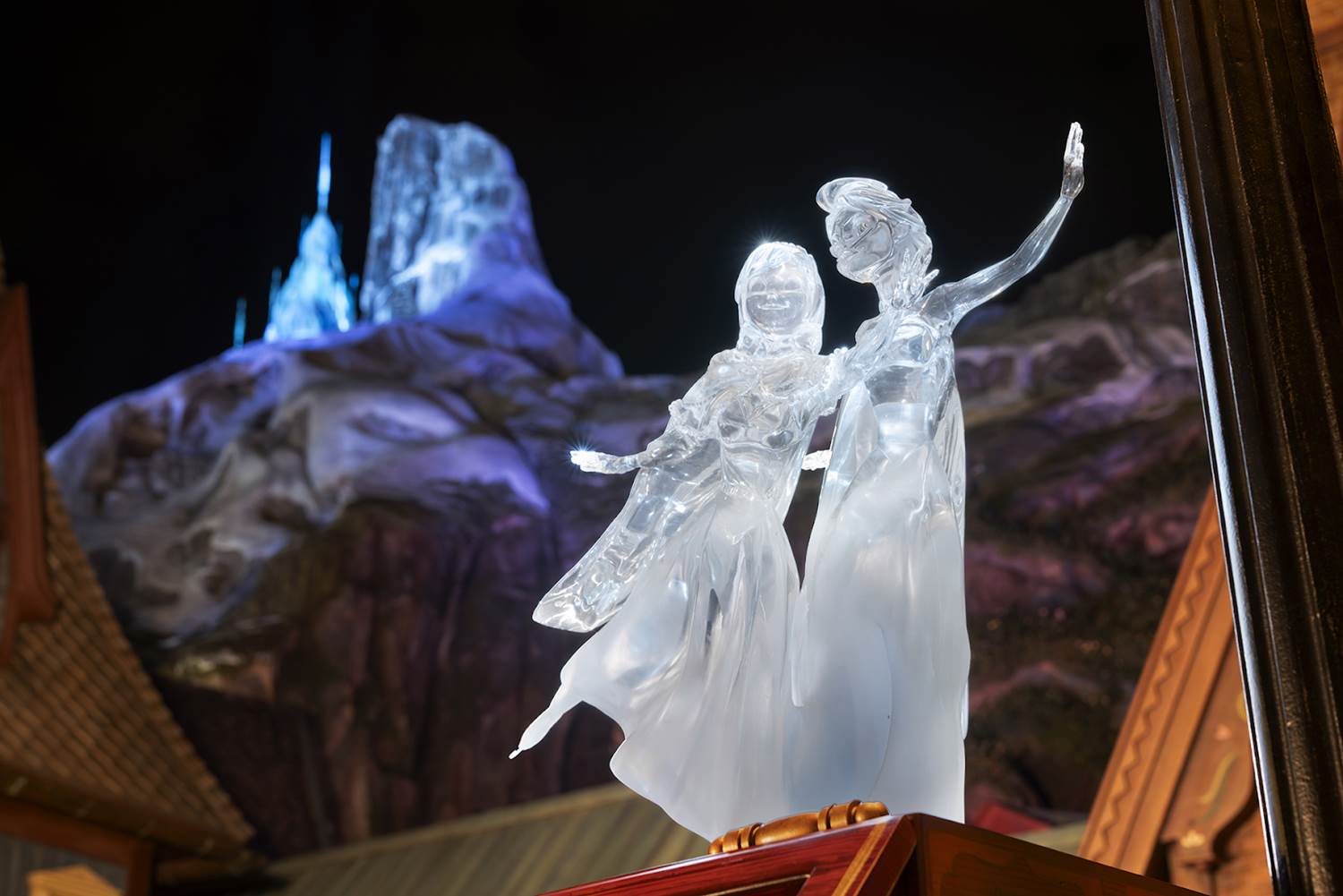 world of frozen hong kong disneyland 2024 01