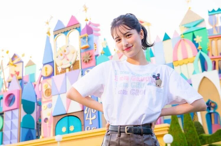merchandise “it’s a small world with Groot”