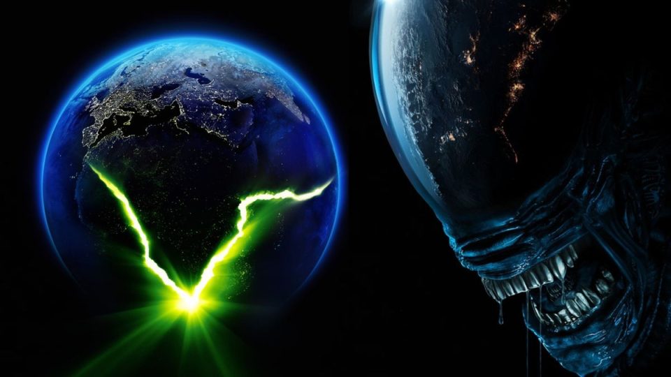 alien earth comic con