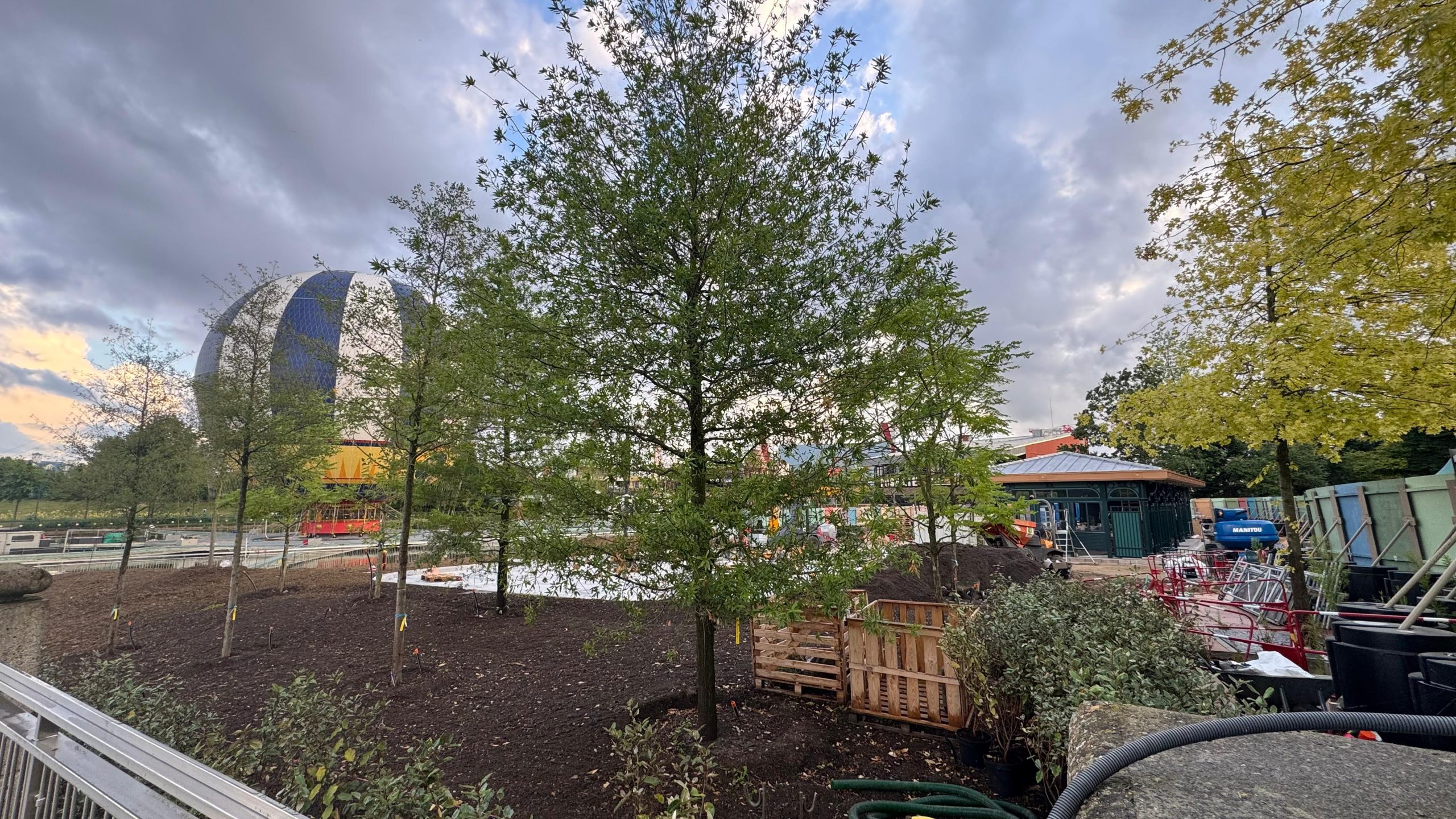 travaux halle disney village