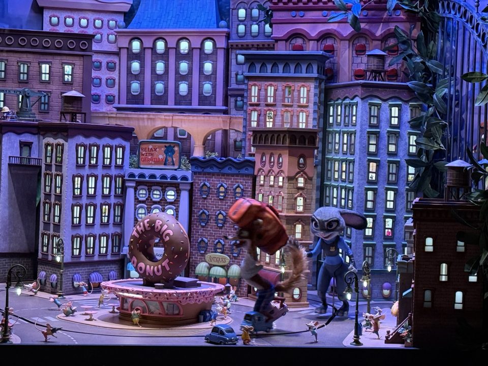 vitrine zootopie main street