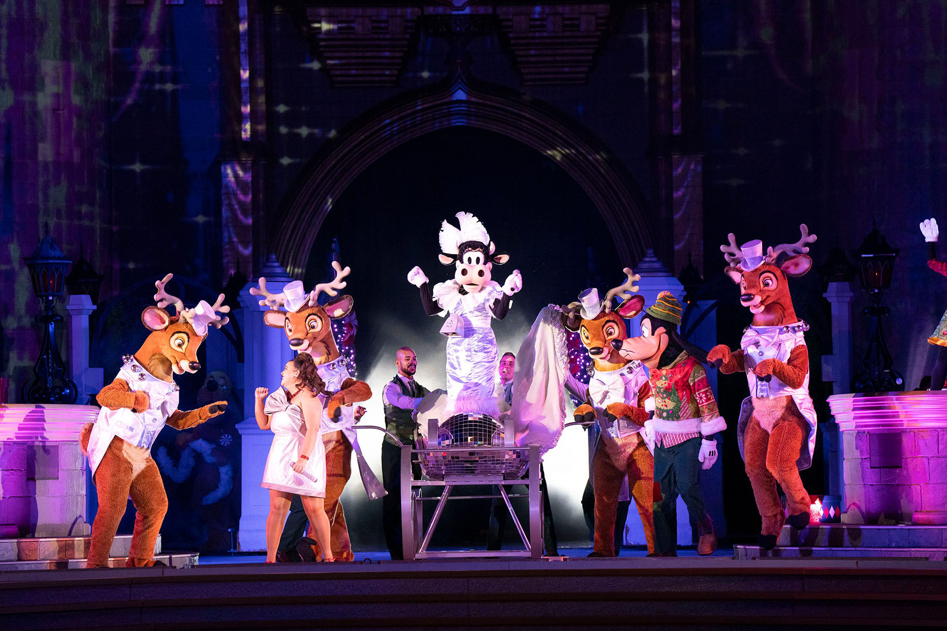 mickey's very merry christmas party 2025