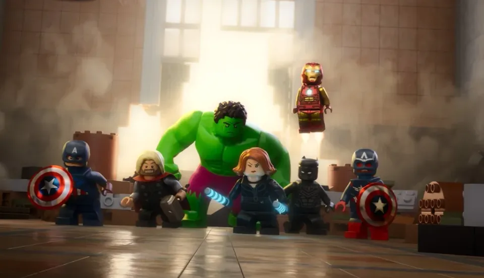 lego marvel avengers : strange tails