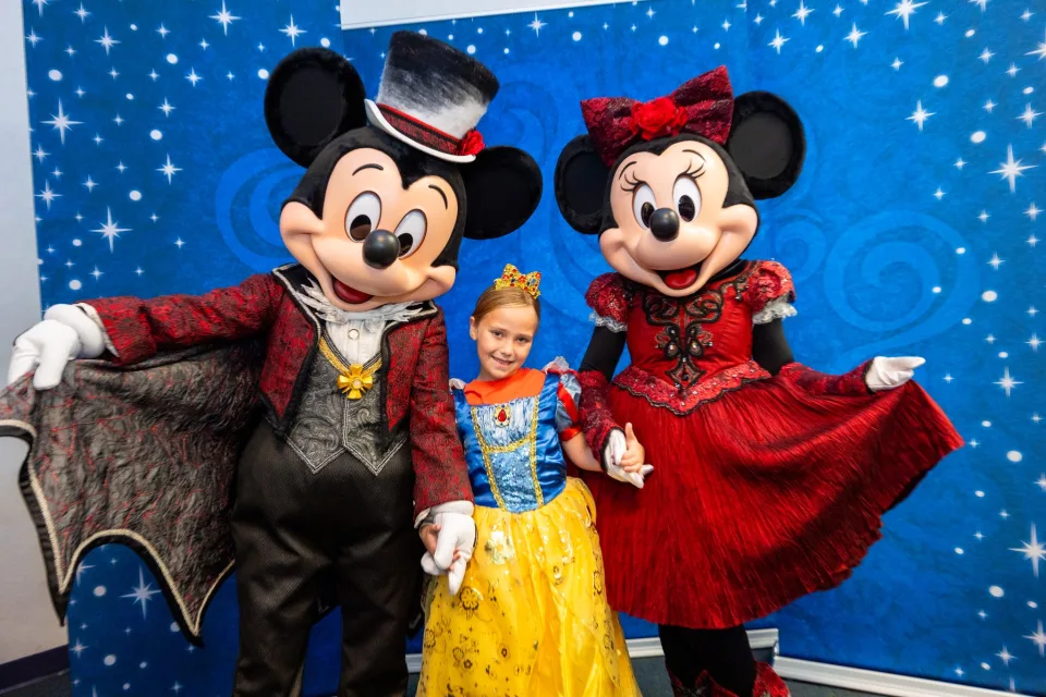 dons disney starlight foundation halloween 2025