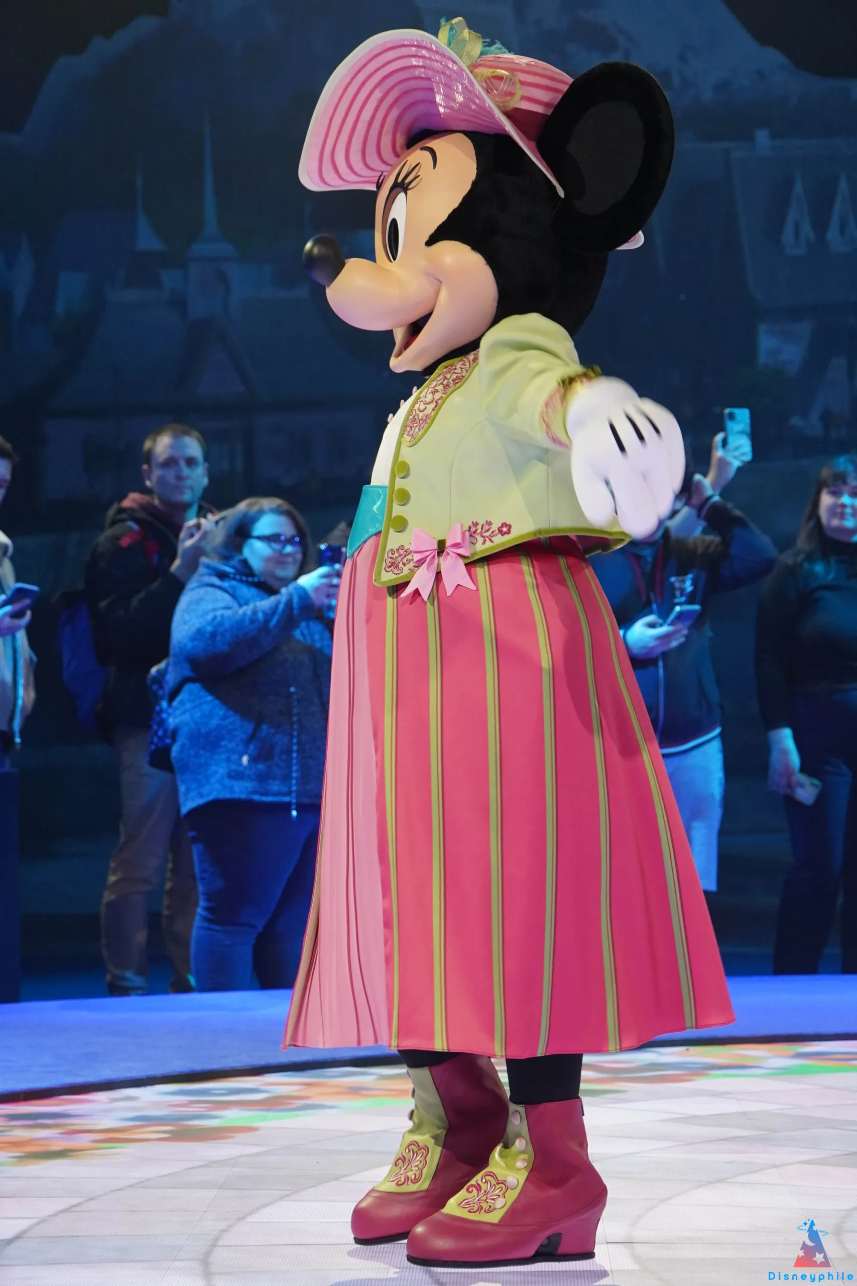 mickey minnie tenues victoriennes