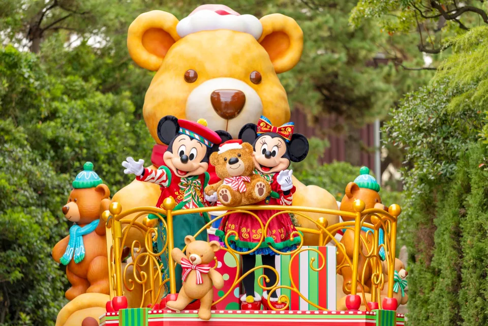nouvelle parade noël tokyo disneyland 2025