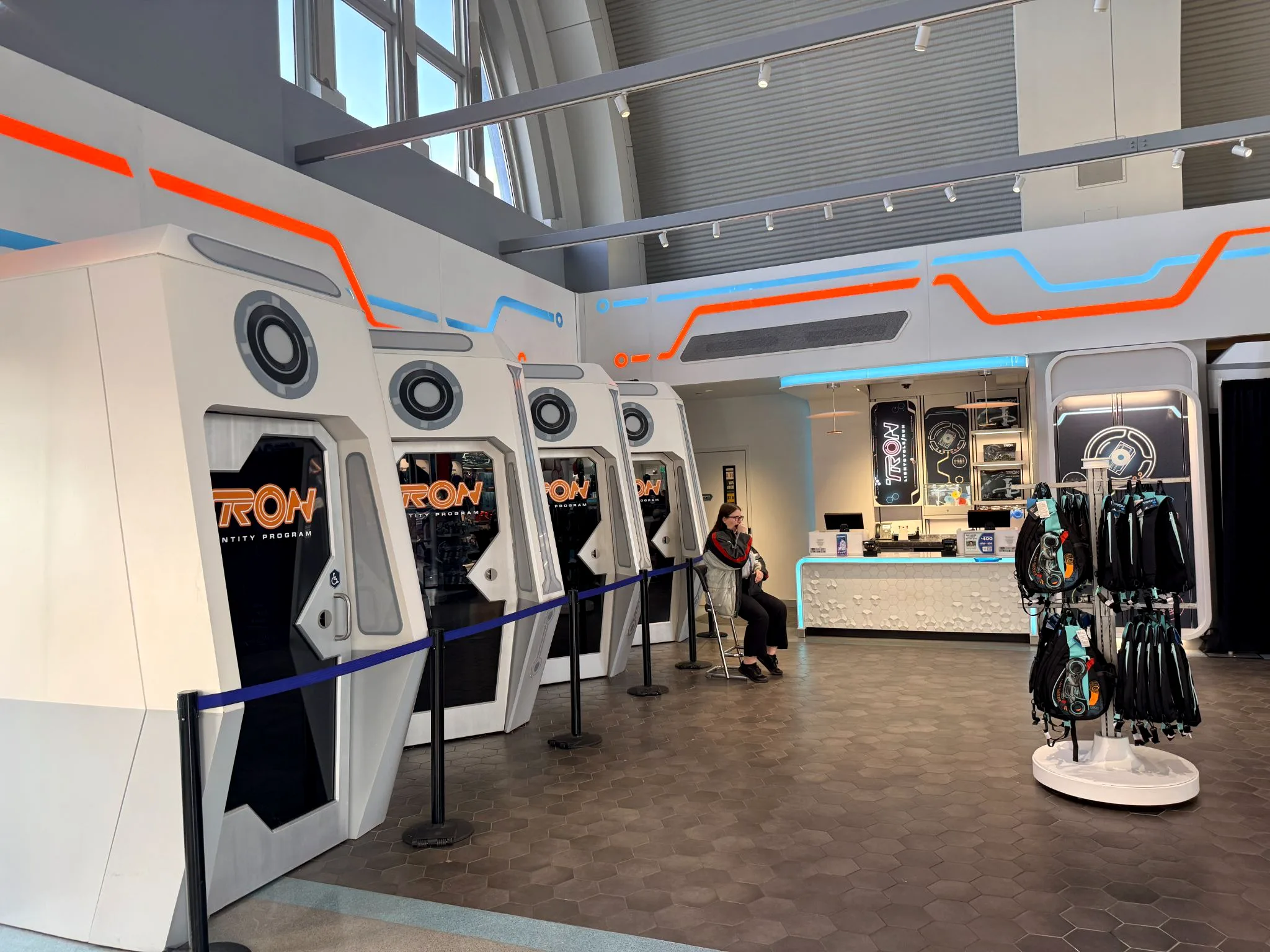 Fermeture de TRON Identity Program et D-Tech on Demand | Disneyphile