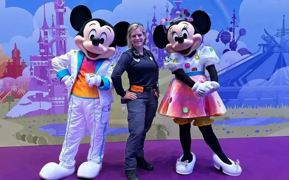 employée disneyland paris prud'hommes