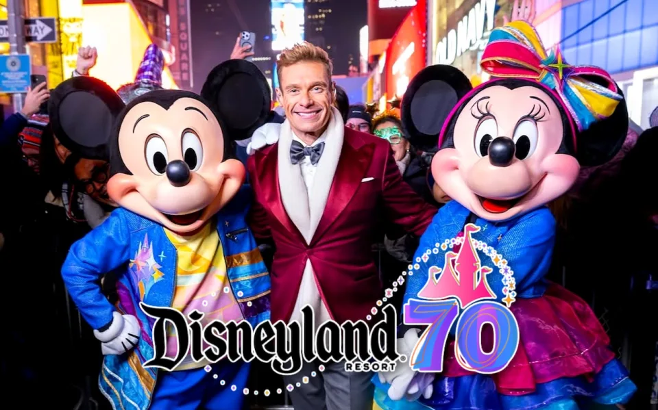 mickey minnie 70e anniversaire disneyland nouvel an 01.jpg