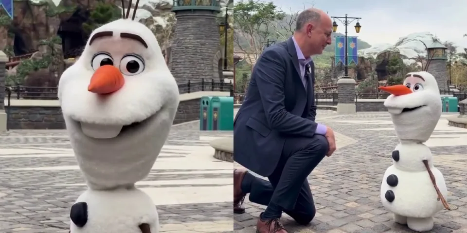 animatronique olaf hong kong disneyland