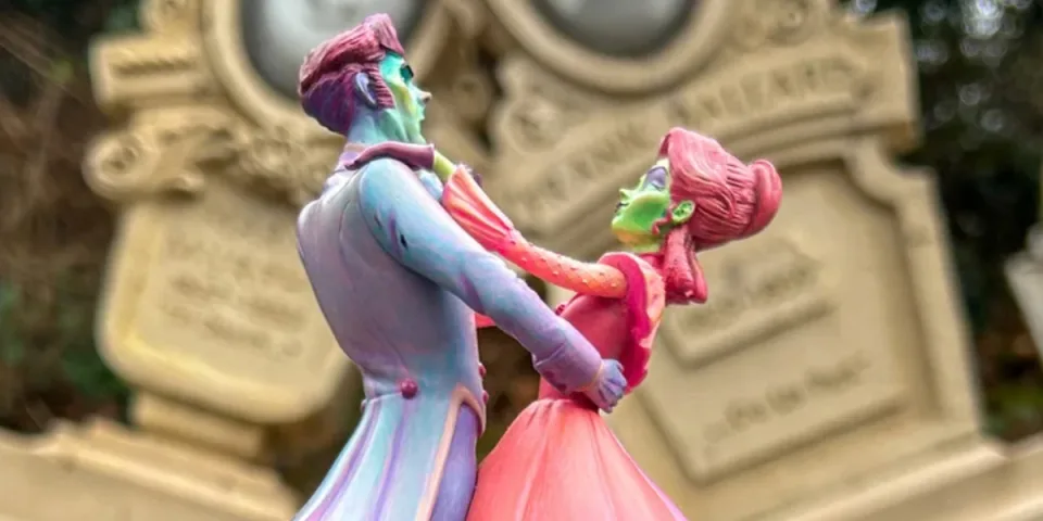 figurine danseurs phantom manor