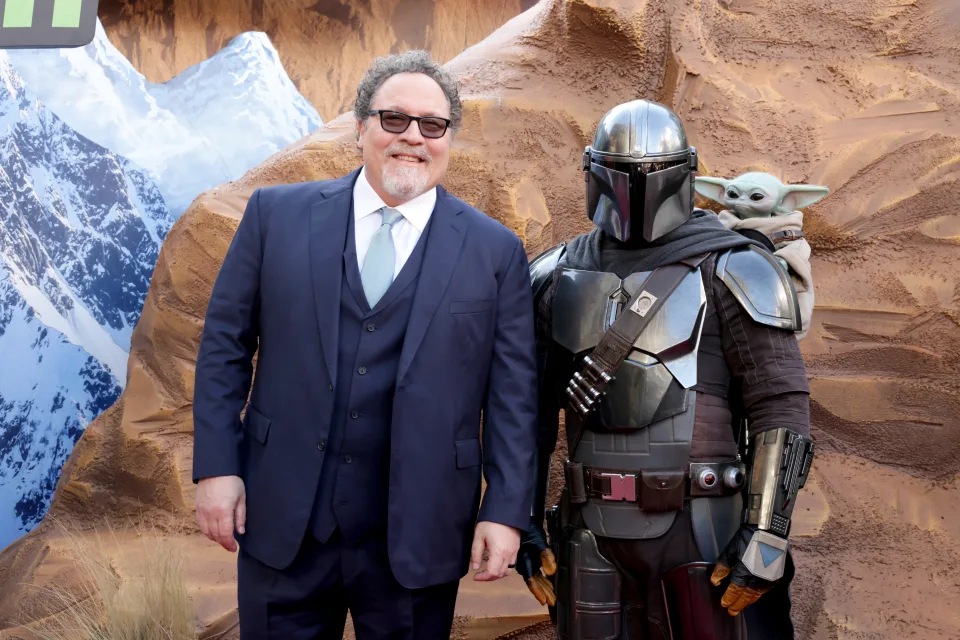 jon favreau commentaires the mandalorian
