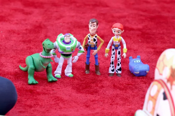(Disney)