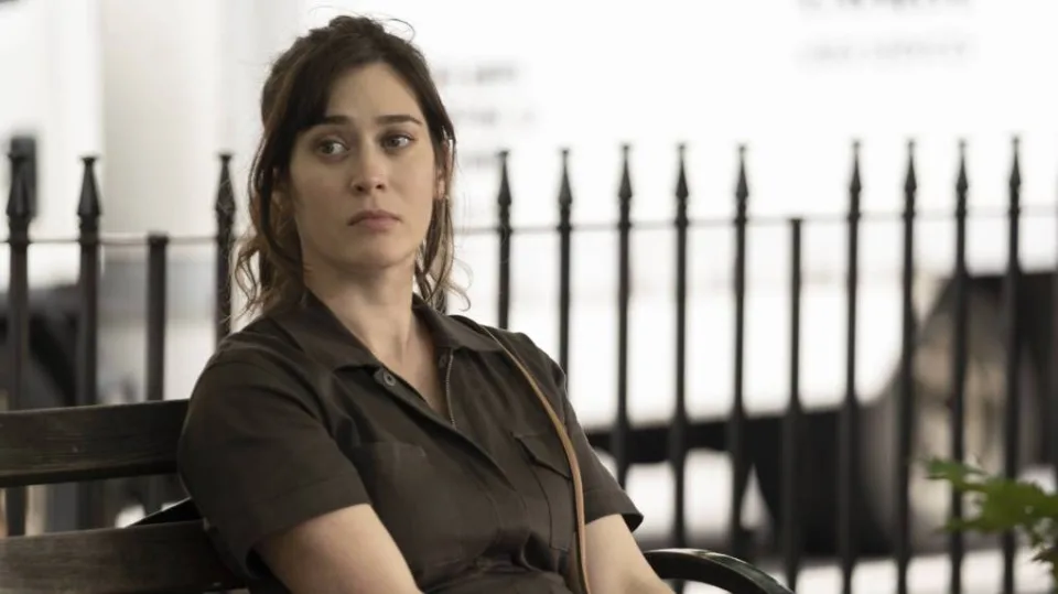 lizzy caplan fx