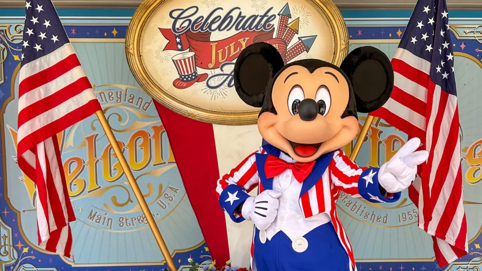 mickey tenue patriotique