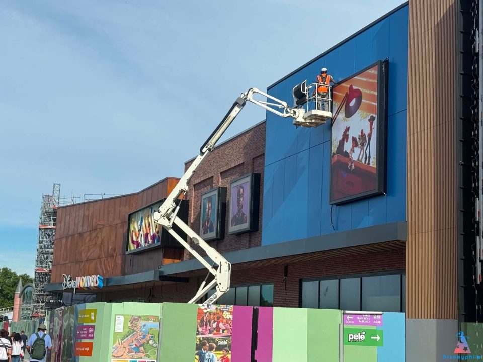 pixar disney wonders
